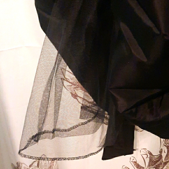 Diamond's Run Vintage 90's formal dress. - Picture 7 of 12